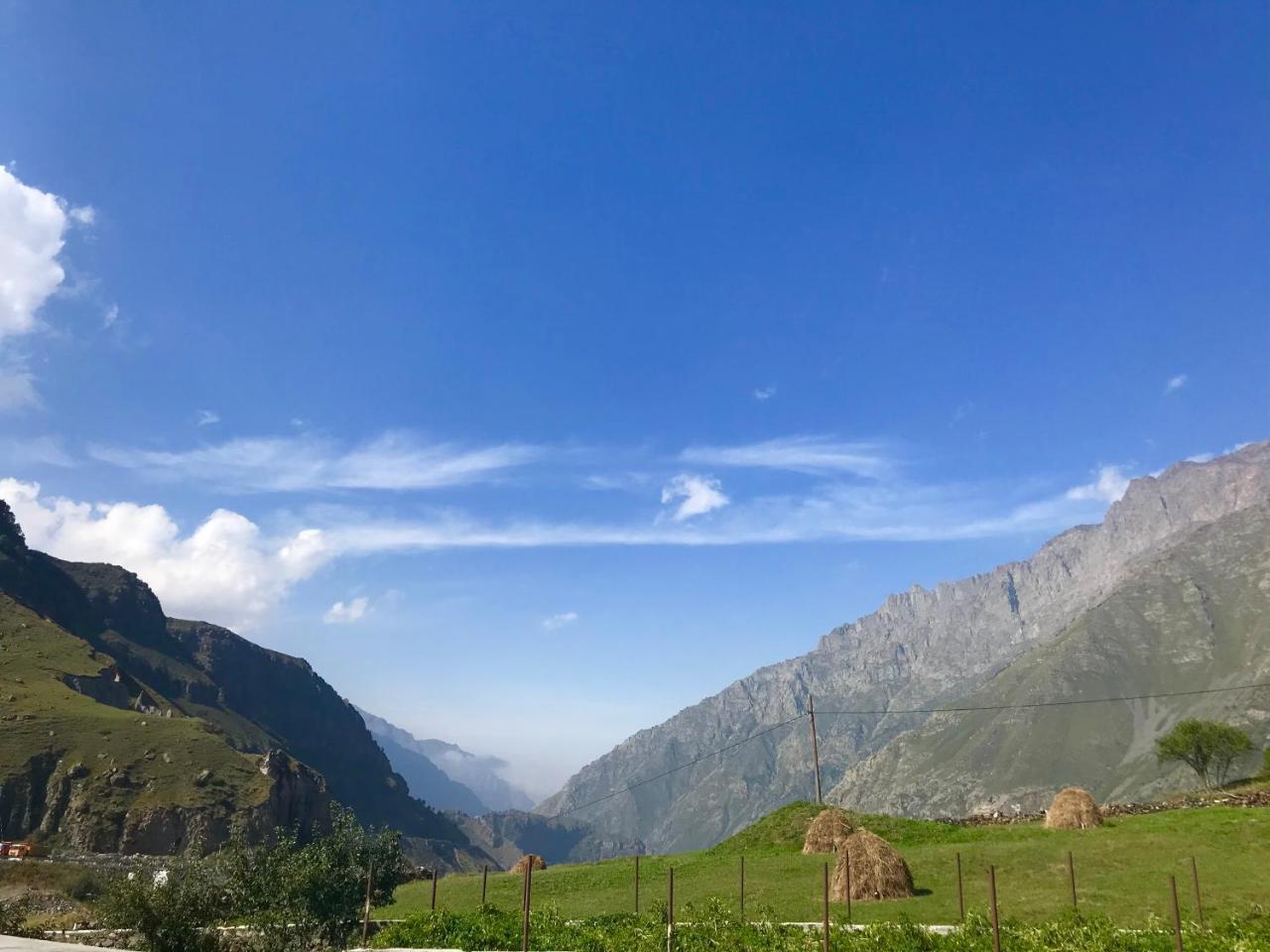 Riverside Kazbegi Stepantsminda Exterior foto