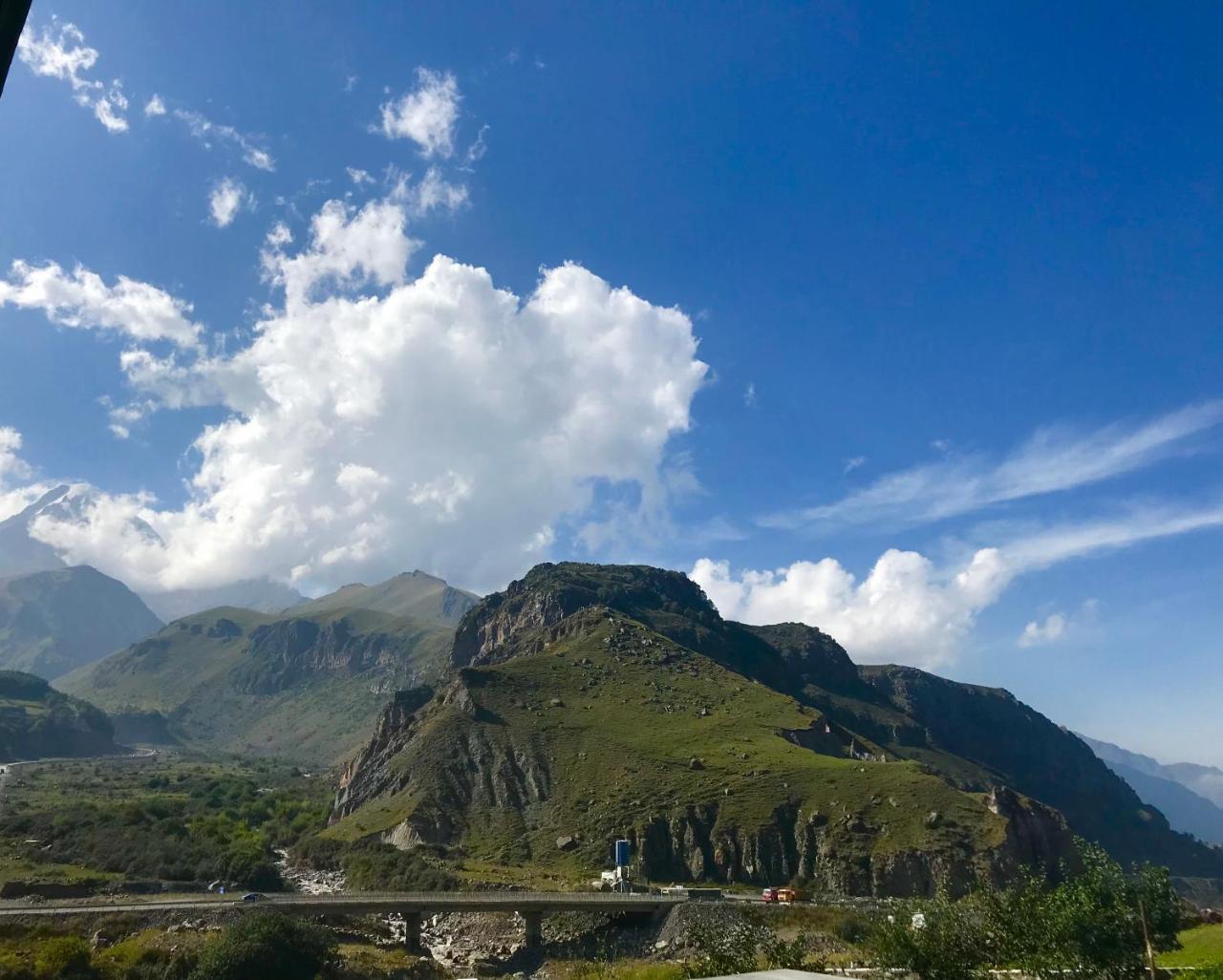 Riverside Kazbegi Stepantsminda Exterior foto